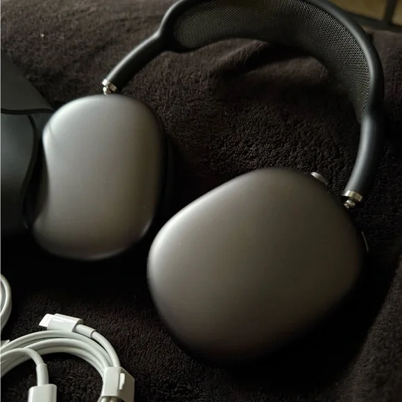 Apple AirPods Max 1 - Picture 3 of 5